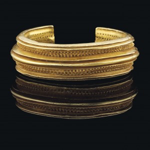 A CELTIC SOLID GOLD BRACELET IRON AGE, CIRCA 1000 B.C. courtesy Christie's Images Ltd., 2013.  (Click on image to enlarge).