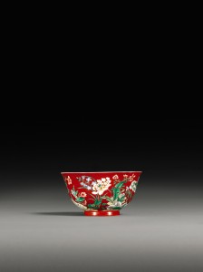 Coral-Ground Famille-Verte Bowl Kangxì Yuzhì Mark and Period (£150,000-200,000.