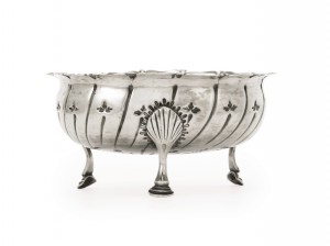 An Irish silver sugar bowl, maker’s mark IB probably for Jonathan Buck, Jr., Limerick and Cork, circa 1770 ($5,000-7,000).