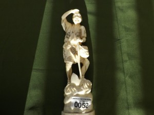 19th century carved ivory Chinese signed figure, signed (500-600). 