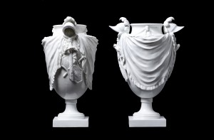 A pair of draped urns, 1895-1900 Imperial Porcelain Factory St. Petersburg at Daniel Kumpf Kunsthandel