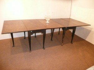 Early Irish Georgian dining table