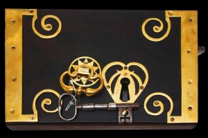 A late Georgian Irish doorlock (1,200-1,500).