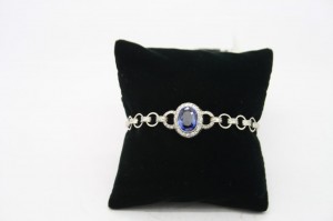 Victorian sapphire and diamond bracelet (8,500),