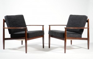 A pair of Danish armchairs, 1960's (800-1,200).
