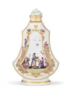 A MEISSEN CHINOISERIE SCENT-FLASK AND COVER CIRCA 1730 (£40,000-60,000). Courtesy, Christies Images Ltd., 2014.