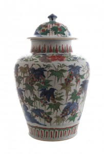 Large Chinese famille verte urn and cover (5,000-8,000).