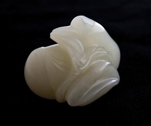 18th century Qianlong jade duck and lotus (1.500-2,500)