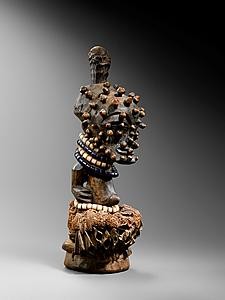 Songye Figure - Galerie Bacquart.