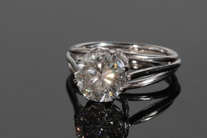 A brilliant cut diamond solitaire ring (14,000-17,000).