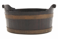 Nineteenth-century brass bound oyster bucket (500-800)