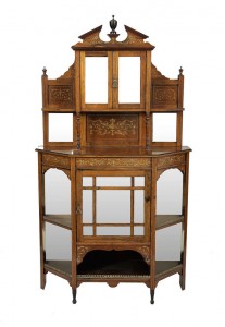 AN EDWARDIAN ROSEWOOD AND MARQUETRY INLAID CHIFFONEER (300-400)